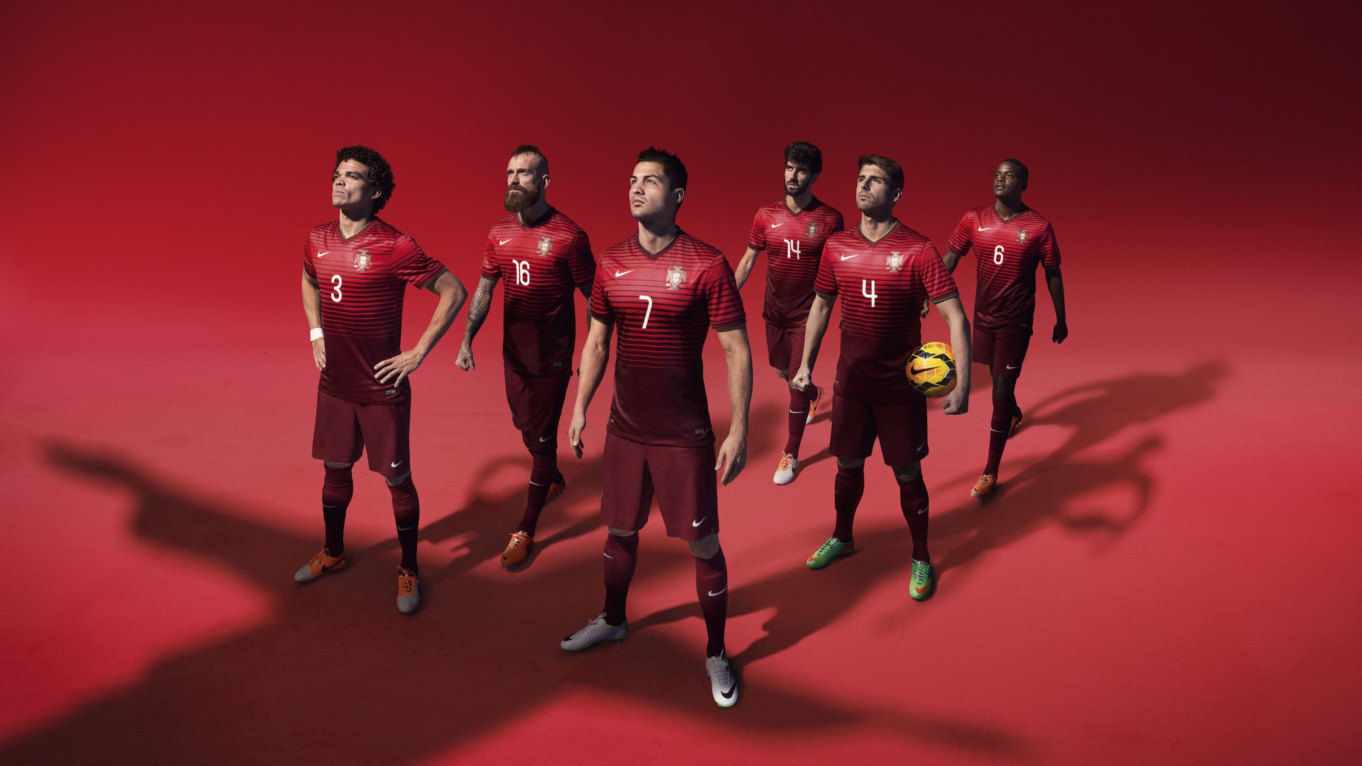 开云体育移动版-中国足球裁判队伍国际交流合作不断深化,判罚水平逐步接轨国际标准