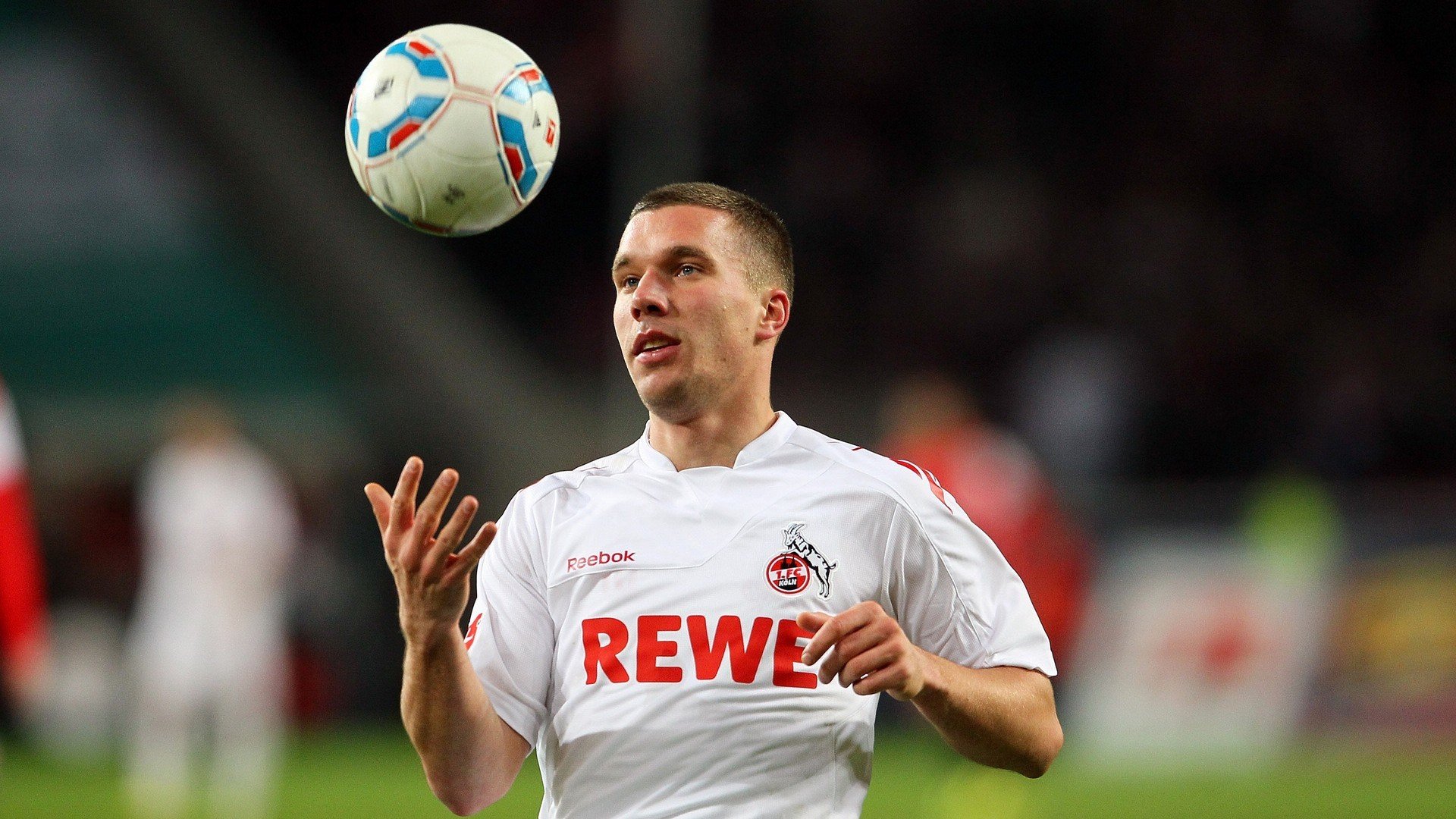 中国足球国际合作新突破，签署多项交流协议，中国足球国际队